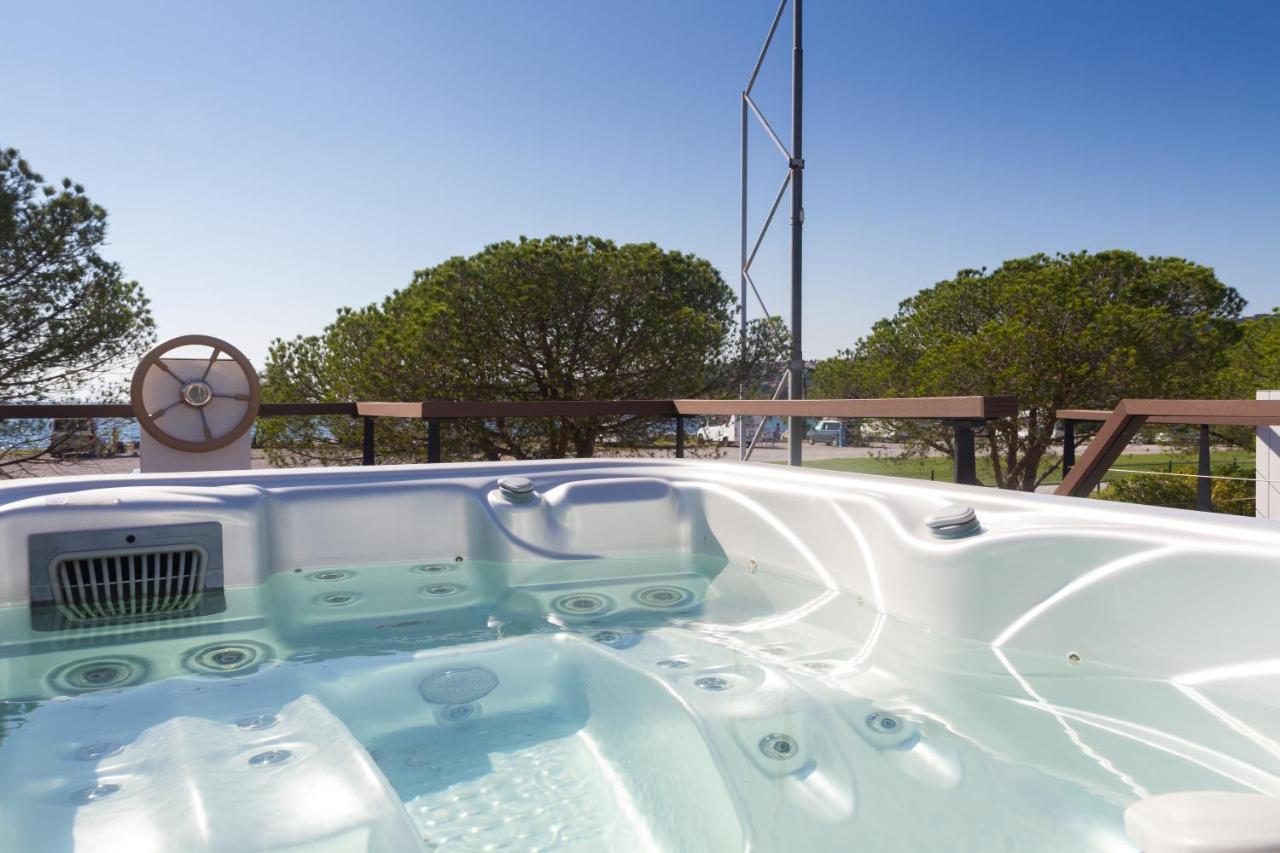 Bamboo Floating House Portoroz Apartment ภายนอก รูปภาพ