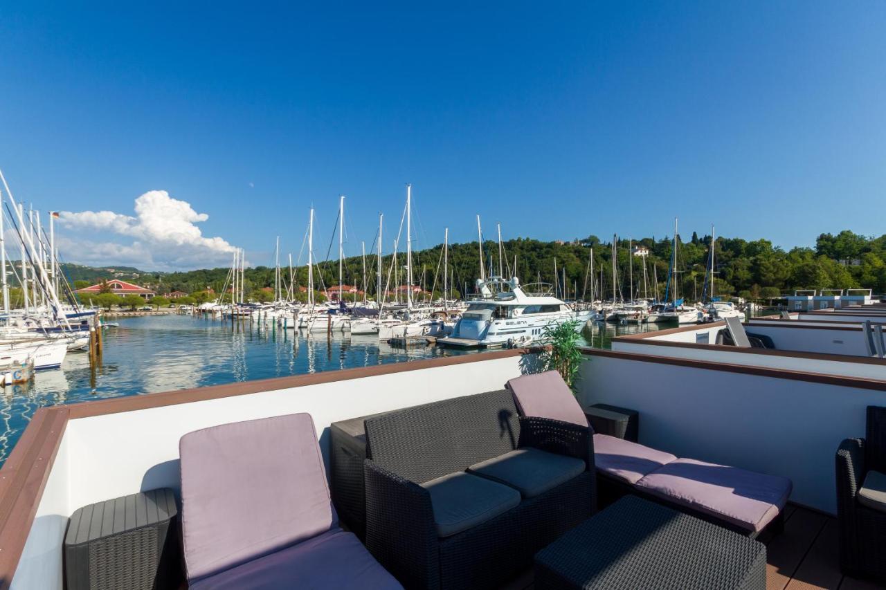 Bamboo Floating House Portoroz Apartment ภายนอก รูปภาพ