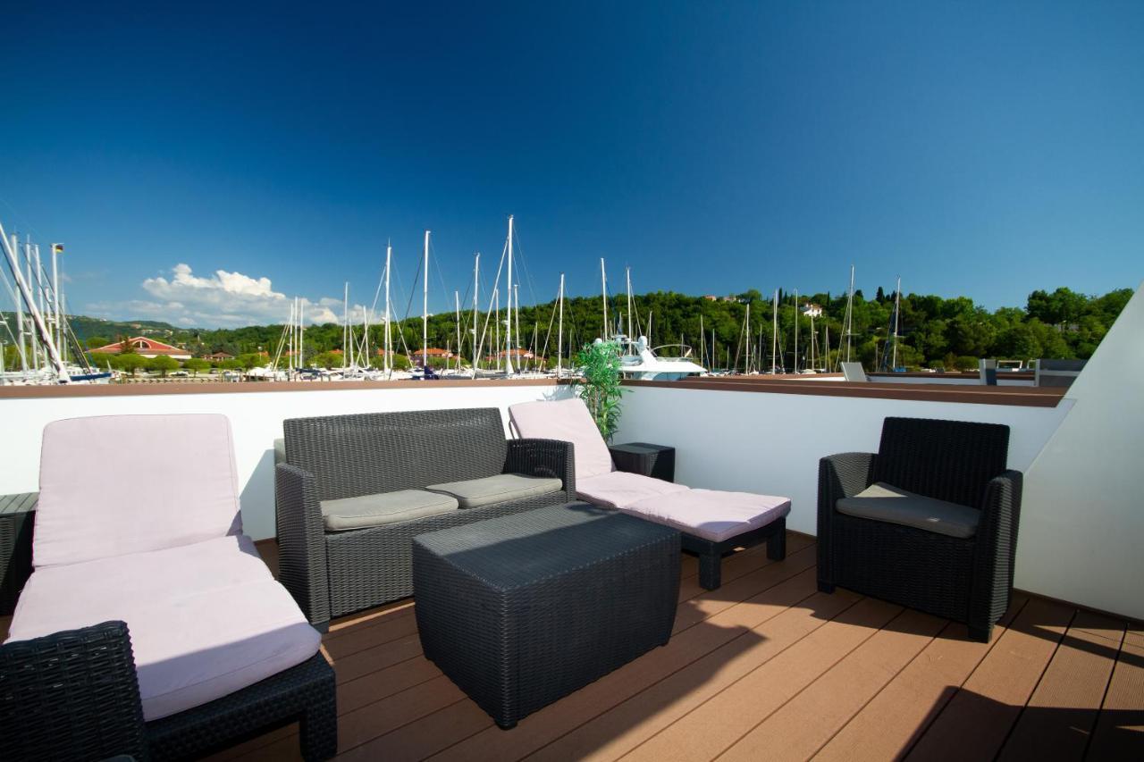 Bamboo Floating House Portoroz Apartment ภายนอก รูปภาพ
