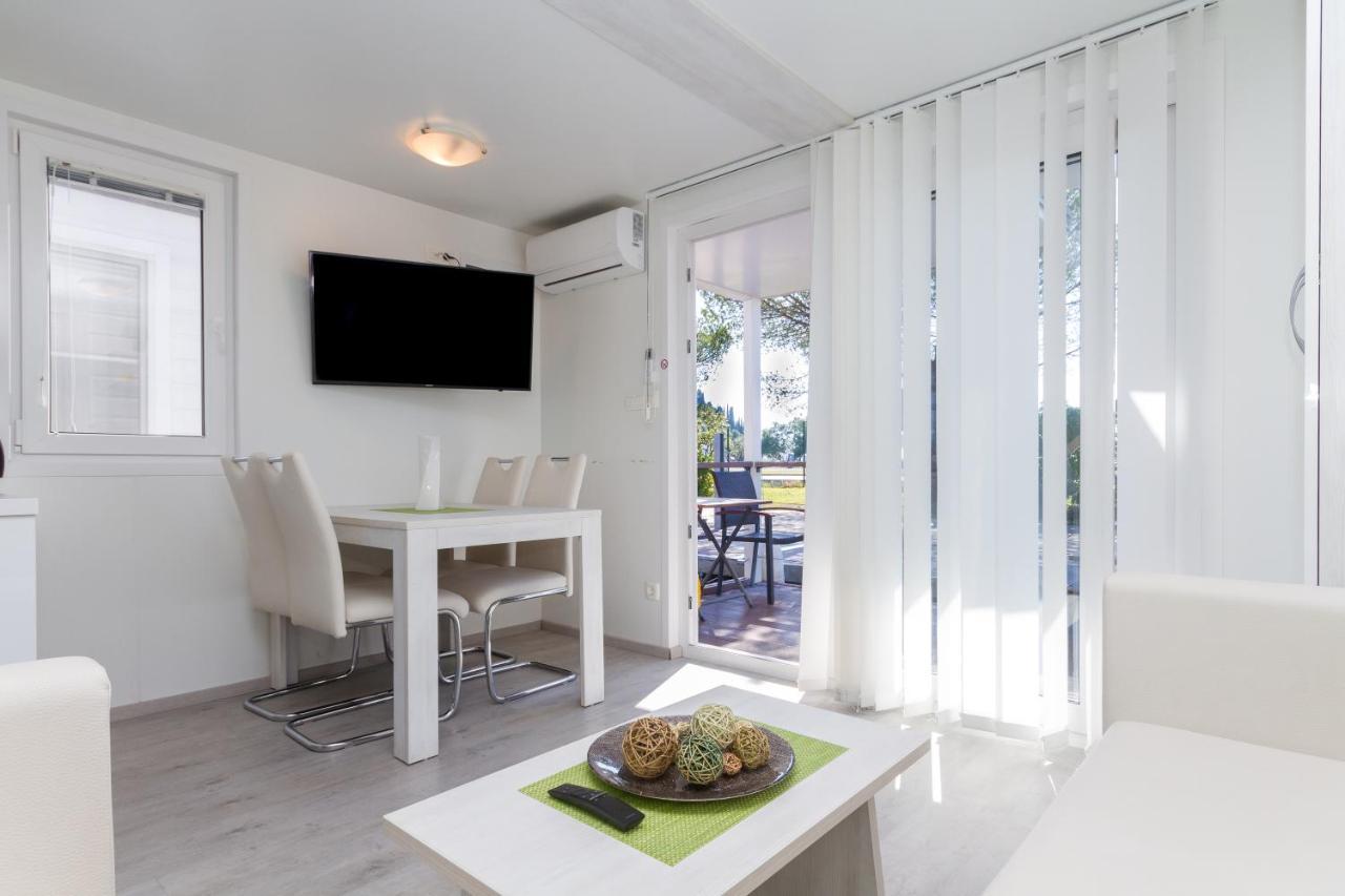 Bamboo Floating House Portoroz Apartment ภายนอก รูปภาพ