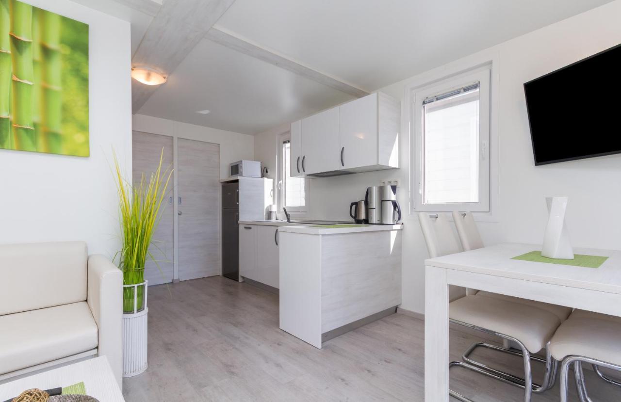 Bamboo Floating House Portoroz Apartment ภายนอก รูปภาพ