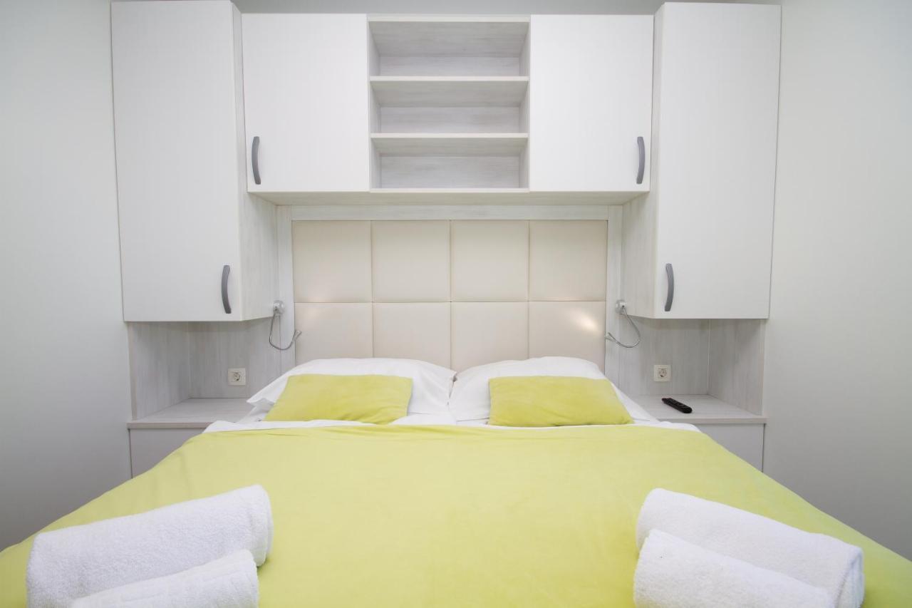 Bamboo Floating House Portoroz Apartment ภายนอก รูปภาพ