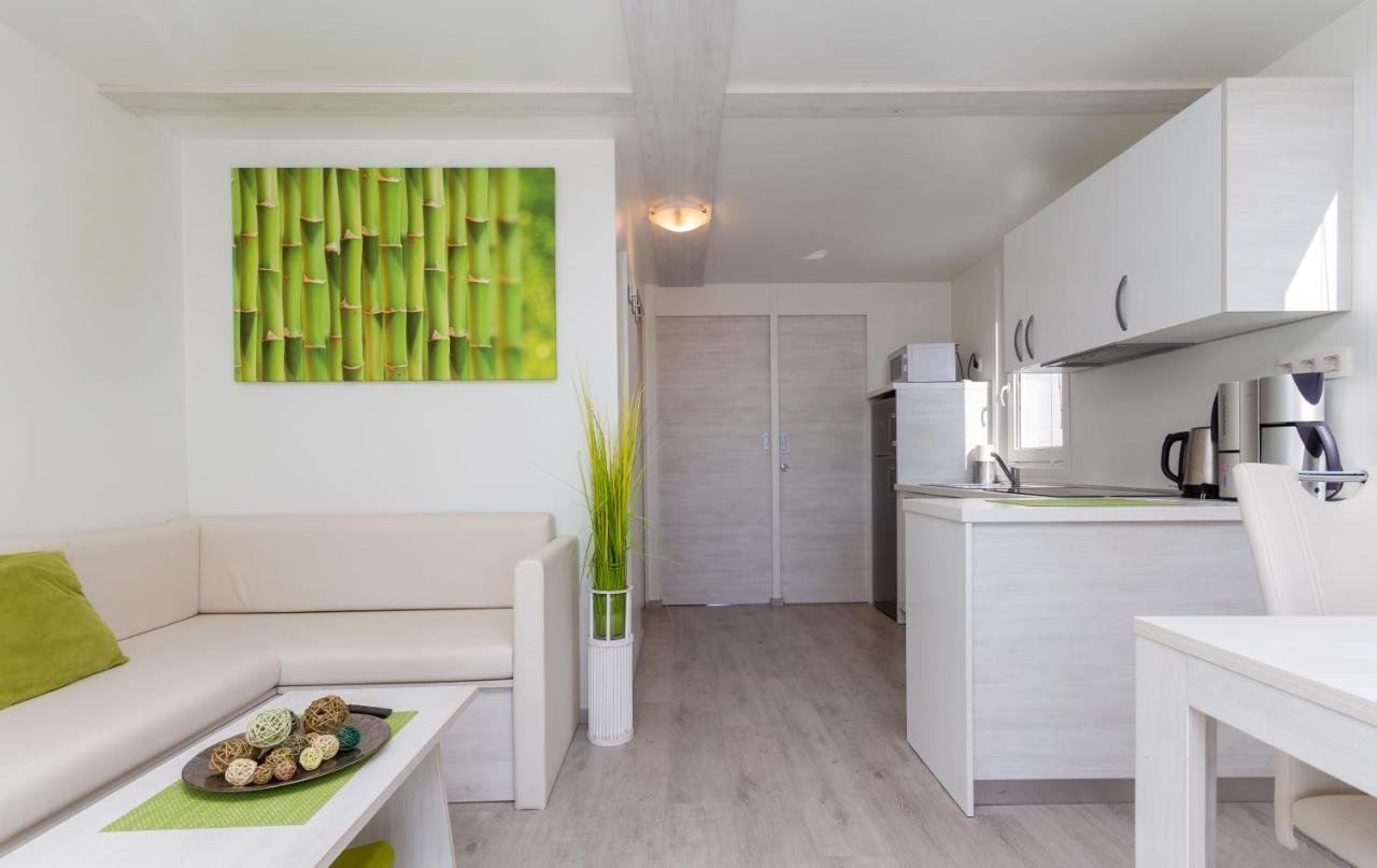 Bamboo Floating House Portoroz Apartment ภายนอก รูปภาพ