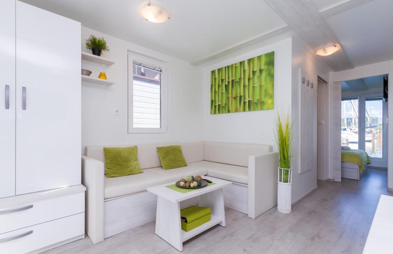 Bamboo Floating House Portoroz Apartment ภายนอก รูปภาพ