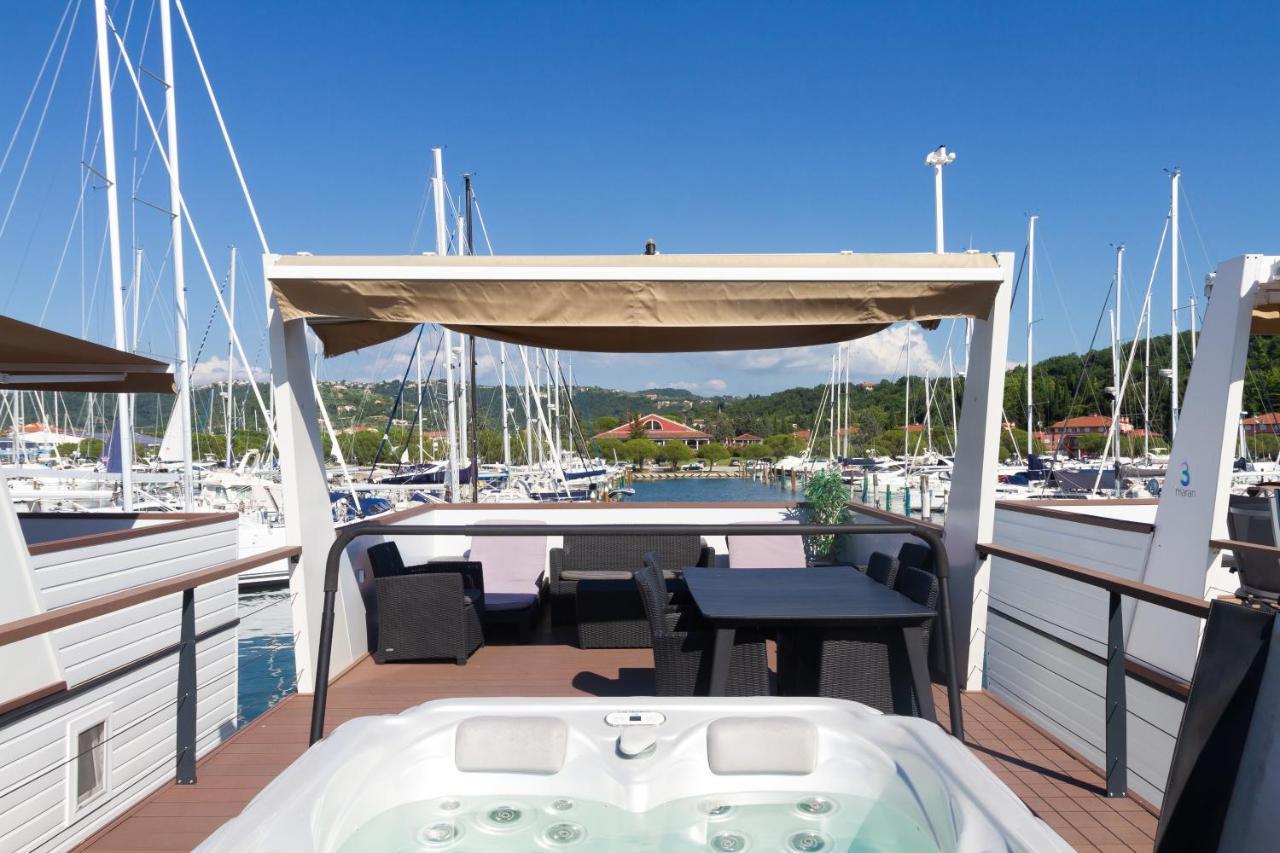 Bamboo Floating House Portoroz Apartment ภายนอก รูปภาพ